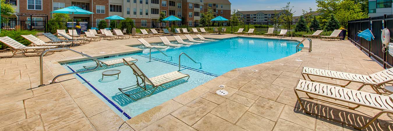 Swimming pool at Lakeside Apartments in Carmel.